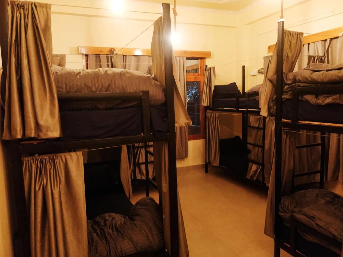 Perkup Hostel Касоль Экстерьер фото